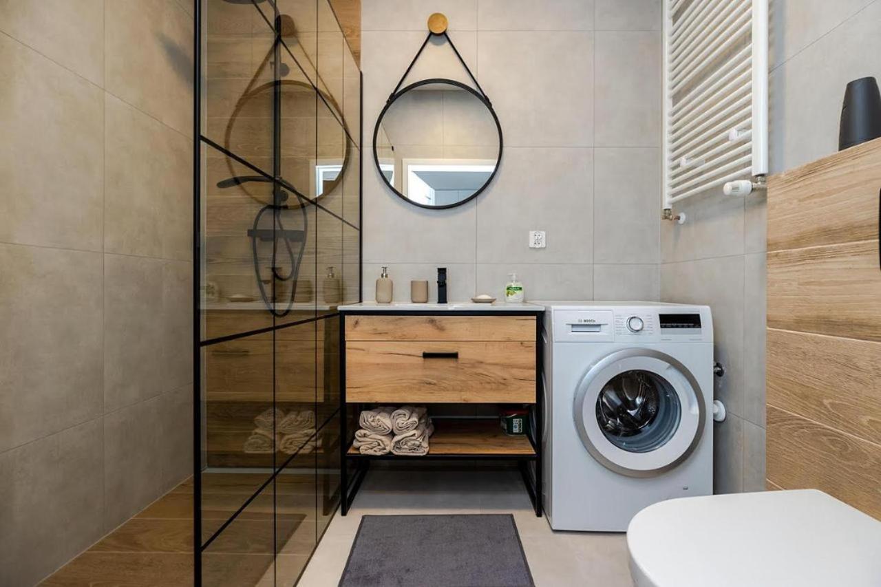 Apart D&K Free Parking Komputerowa 8 Apartment Warsawa Bagian luar foto